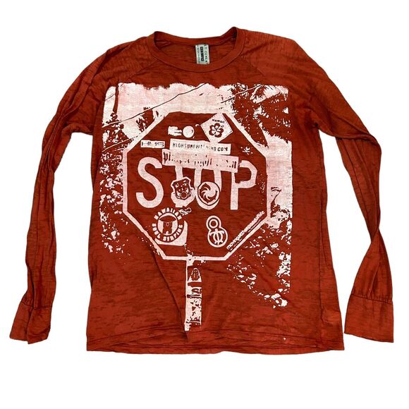 Wet Cement Shirt Medium Men's Longsleeve Crewneck Print Cotton Tee Shirt Shirt - Picture 1 of 5